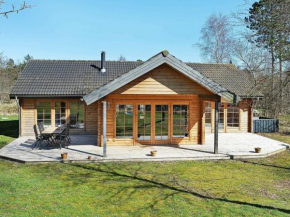 Three-Bedroom Holiday home in Hadsund 28 Hadsund